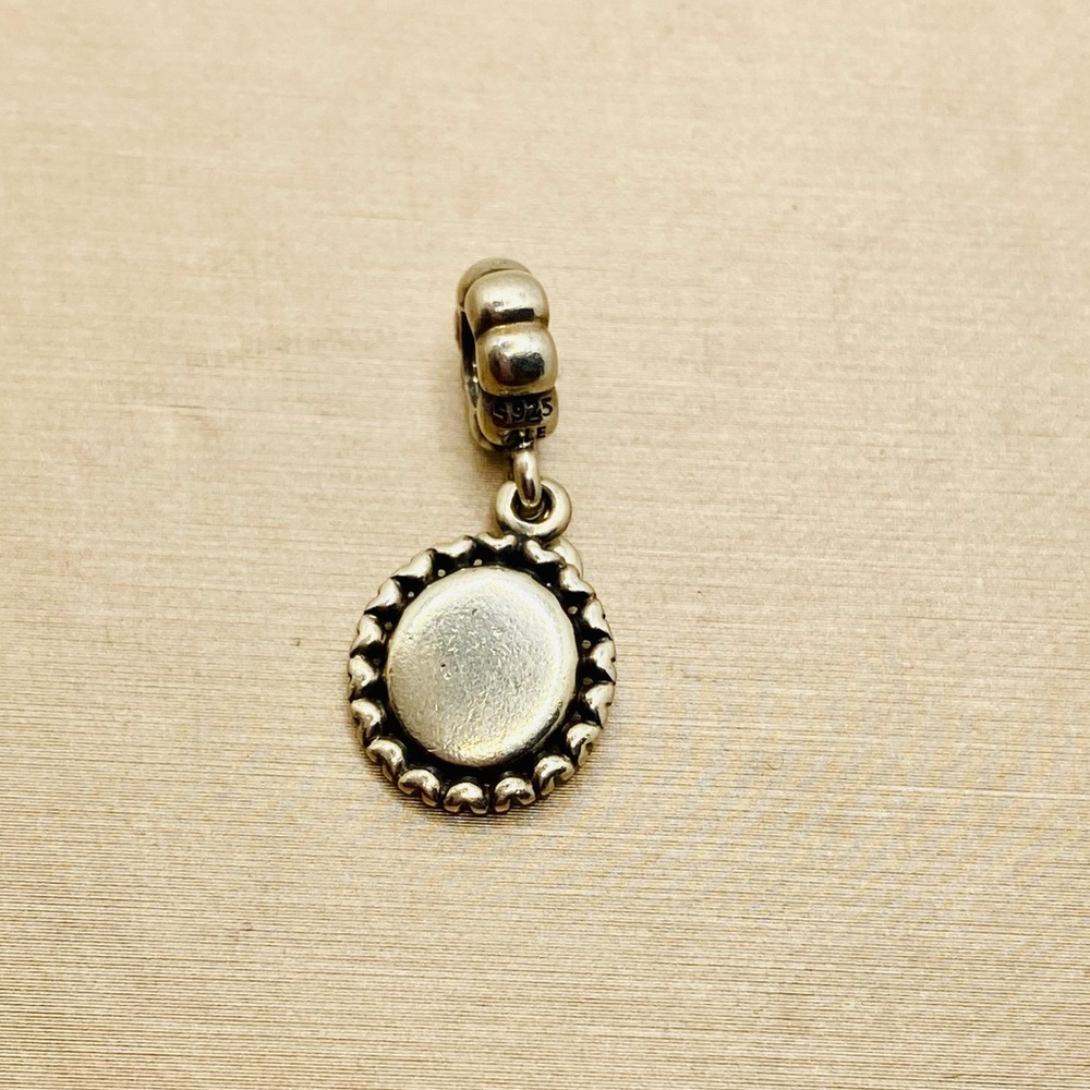 EUC Pandora 791277CZ Sterling Silver Loving Aunt Family Dangle Bead w/ Zirconia - Picture 5 of 7